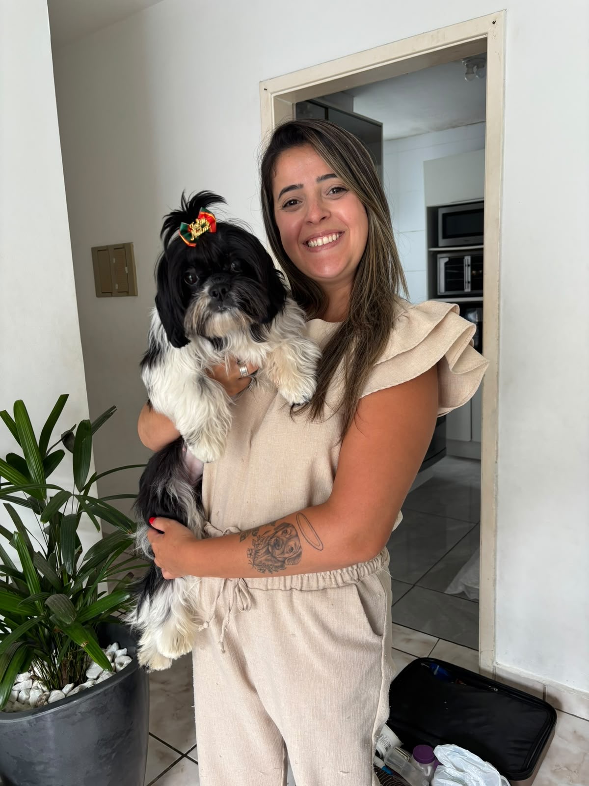 M.V. Nathana Carregoza, médica-veterinária domiciliar na Baixada Santista